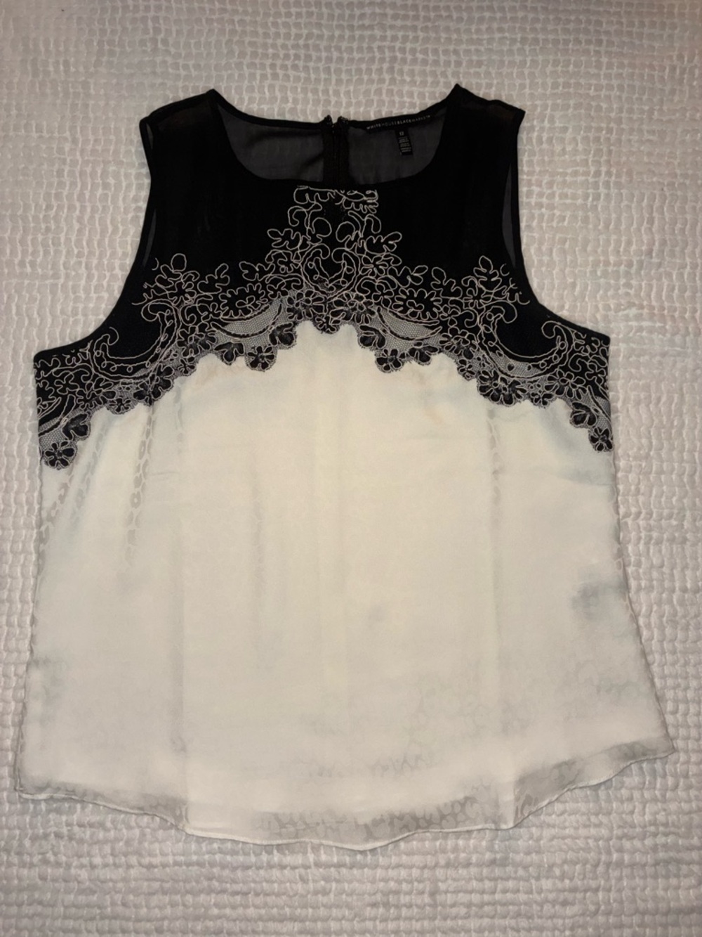 White House Black Market Black Ivory Lace Applique Sleeveless Blouse Size 12 - Picture 8 of 8